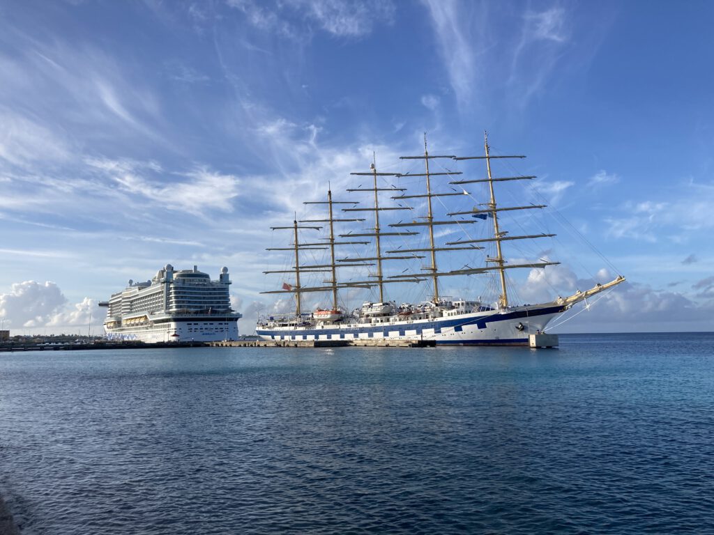 Cruise ships, Bonaire 